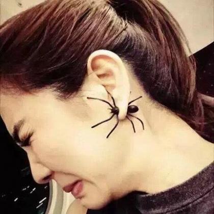Scary halloween spider earrings