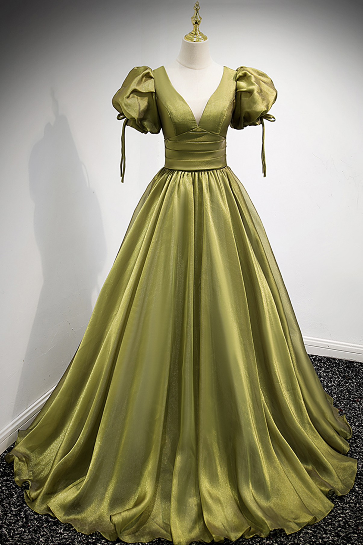 Green V Neck Tulle Long Prom Dress A Line Evening Dress