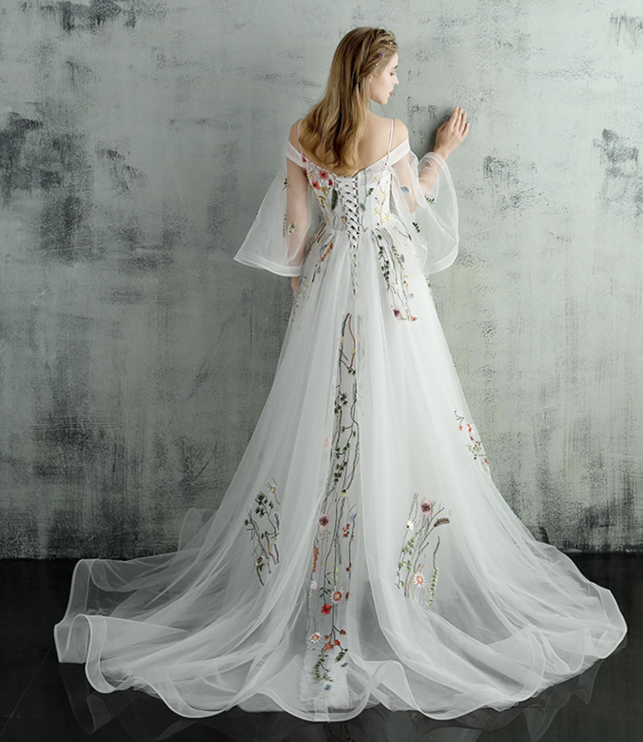 White A-Line Tulle Lace Long Prom Dress