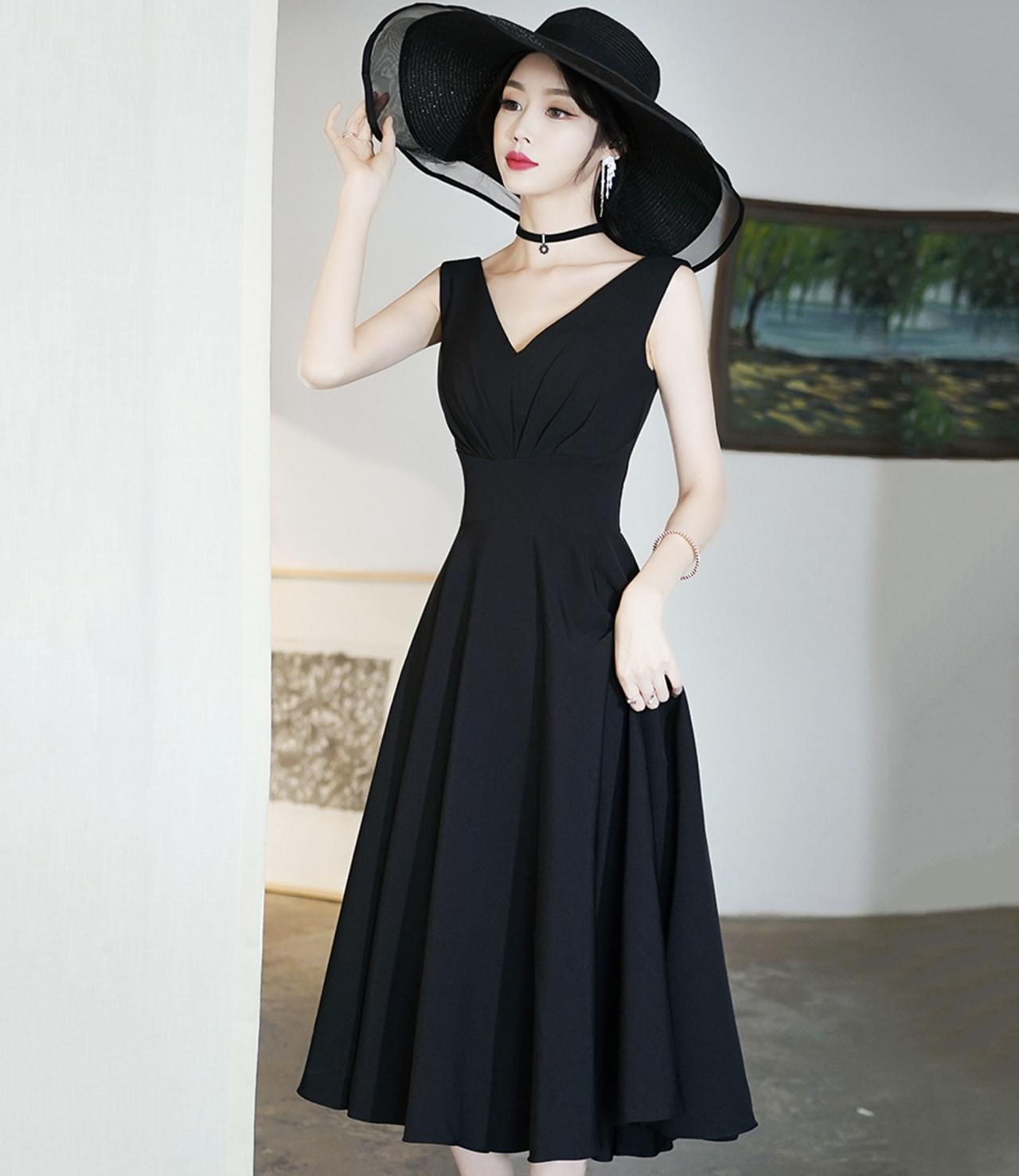 Black V-neck Short Prom Dress Homecoming Dress