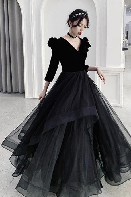 Black V-neck long sleeve prom dress evening dress