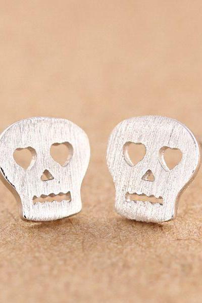 Personality Tide Female Earrings, Skull Stud Earrings