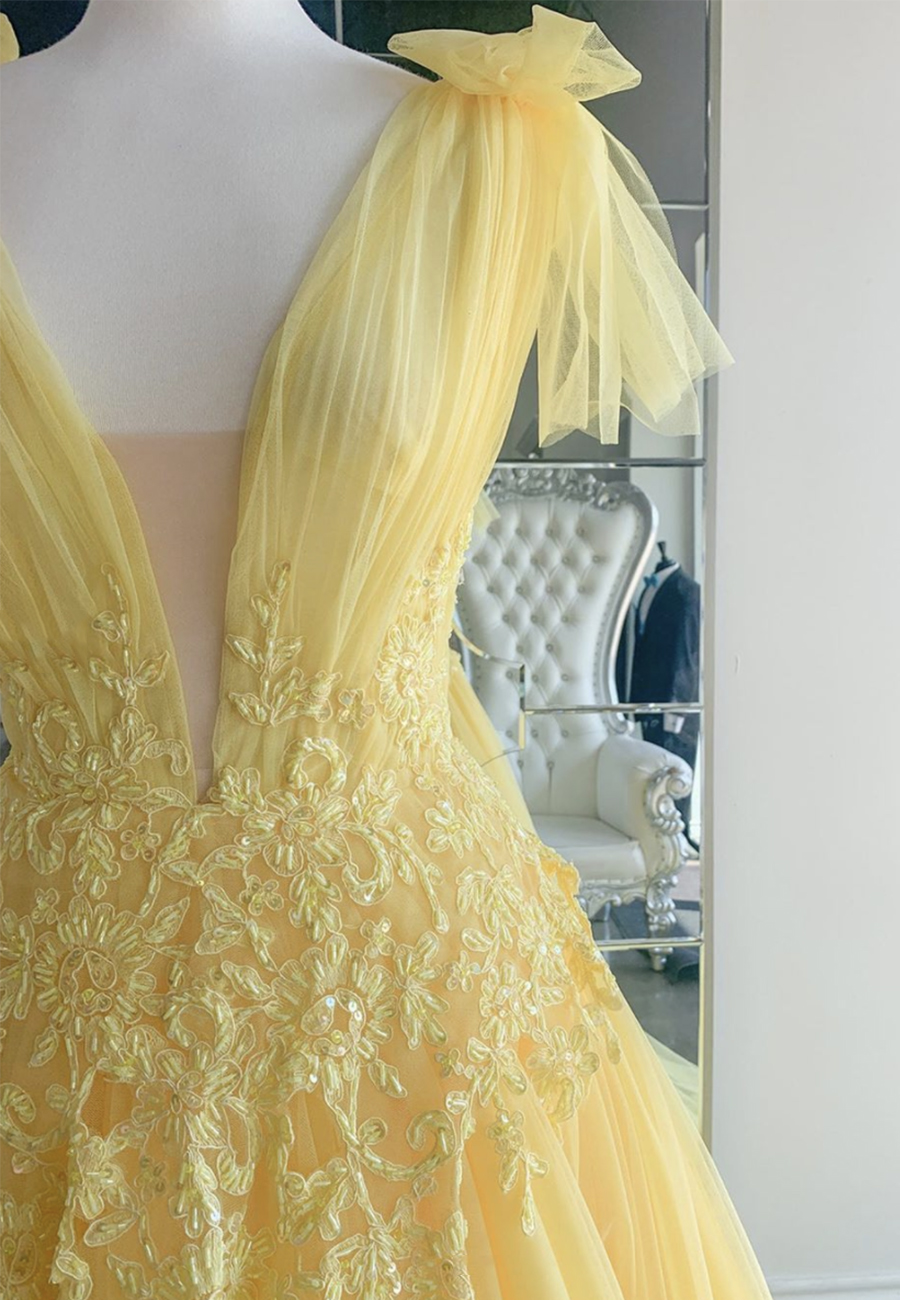 Fashion Ladies Summer Yellow V Neck Lace Up Slits Elegant Prom Dress Y7084 main image 1